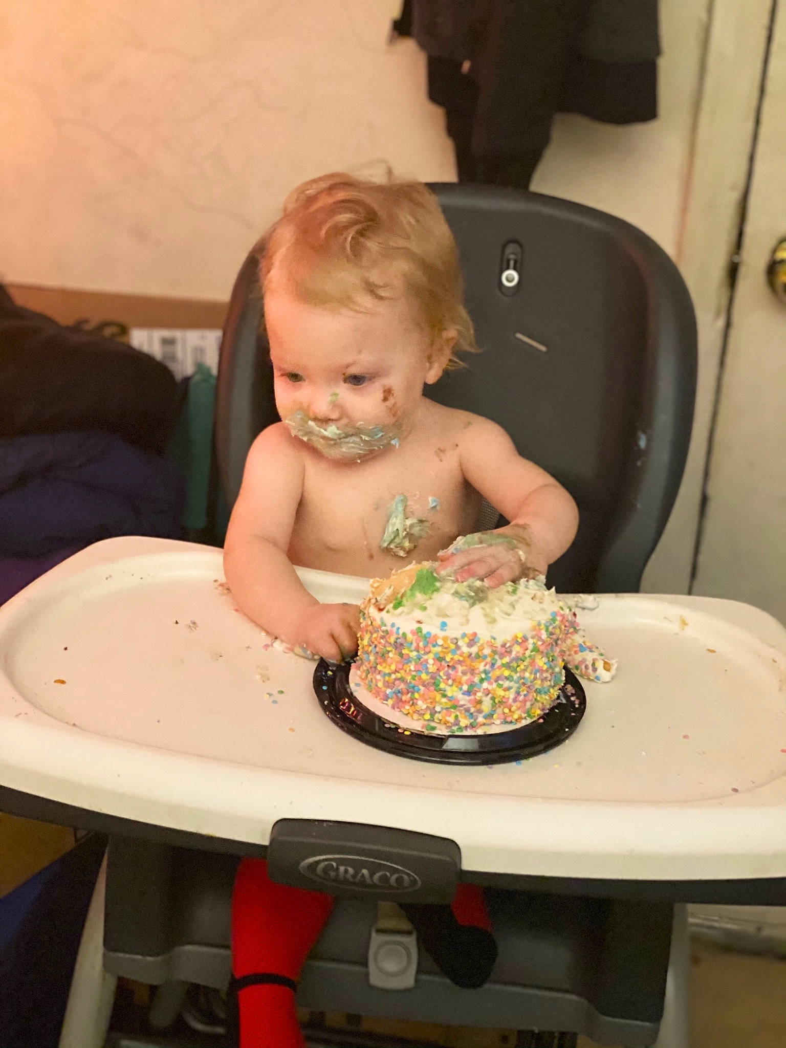 Rosaleigh is registered to the contest to win money with this photo: baby, baked_goods, birthday_cake, buttercream, cake, cake_decorating, cake_decorating_supply, chair, child, dishware, event, food, person, plate, serveware, smile, sugar_cake, sugar_paste, table, tableware