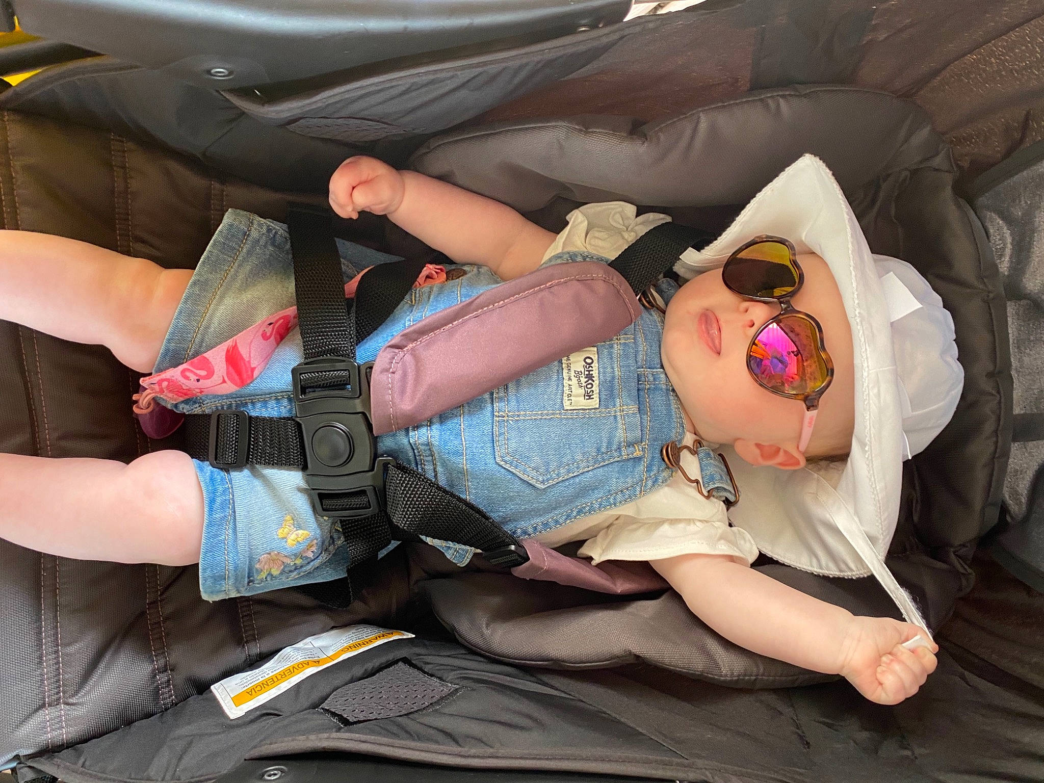 Charlotte joined the competition — help win amazing prizes! bag, comfort, cool, elbow, eyewear, fashion, finger, fun, gesture, hand, headwear, human_leg, joint, lap, leg, mouth, person, sunglasses, textile, thigh