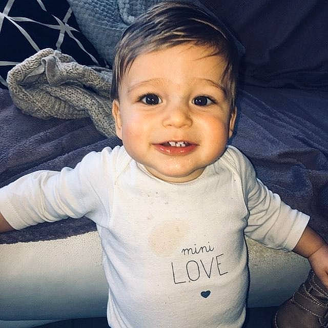 Ricardo a rejoint le concours — aidez-le/la à gagner de superbes lots ! arm, baby, beauty, cheek, child, chin, cool, eye, face, facial_expression, forehead, head, joy, lip, nose, organ, people, person, product, skin