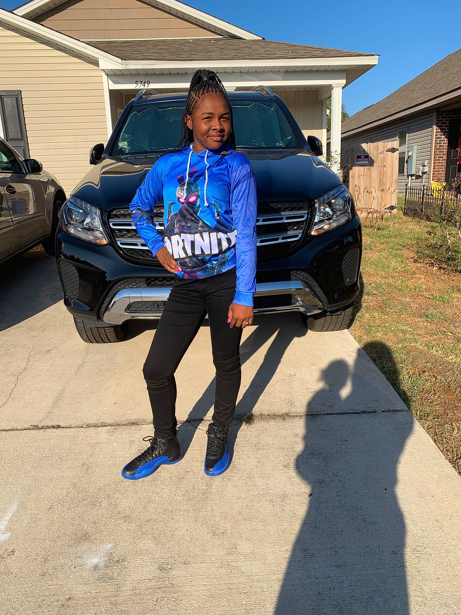 Zmaya joined the competition — help win amazing prizes! car, crossover_suv, electric_blue, exercise, family_car, joy, mini_suv, person, recreation, running, sport_utility_vehicle, vehicle