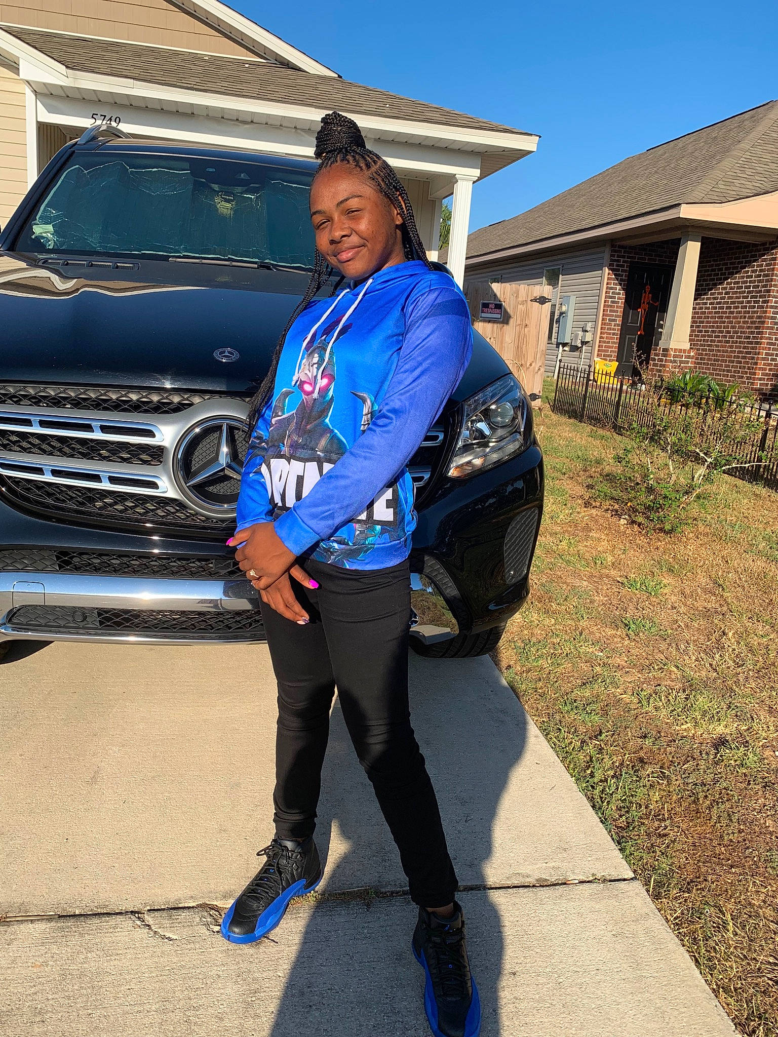 Zmaya joined the competition — help win amazing prizes! automotive_exterior, car, electric_blue, ford_motor_company, jacket, jeans, joy, outerwear, person, sport_utility_vehicle, t_shirt, vehicle, vehicle_door