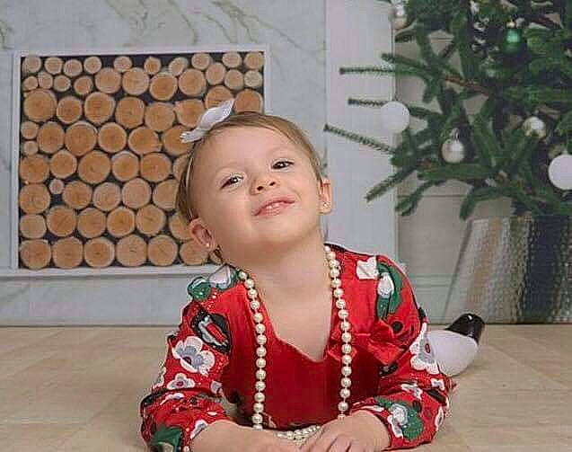 Kennedi is registered to the contest to win money with this photo: child, girl, infant, person, product, skin, smile, toddler