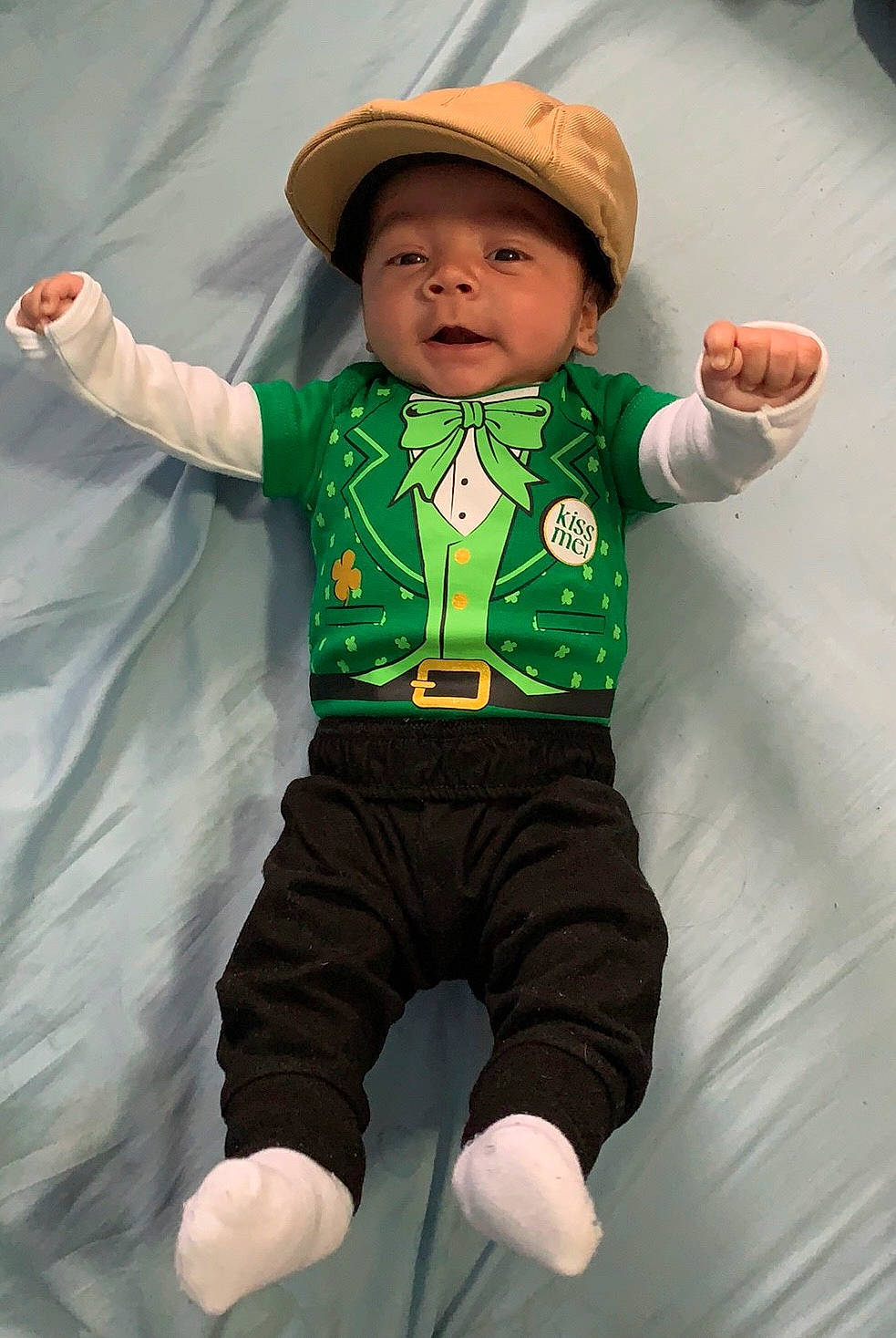 Jairo is registered to the contest to win money with this photo: baby, child, fun, person, sleeve, smile, toddler