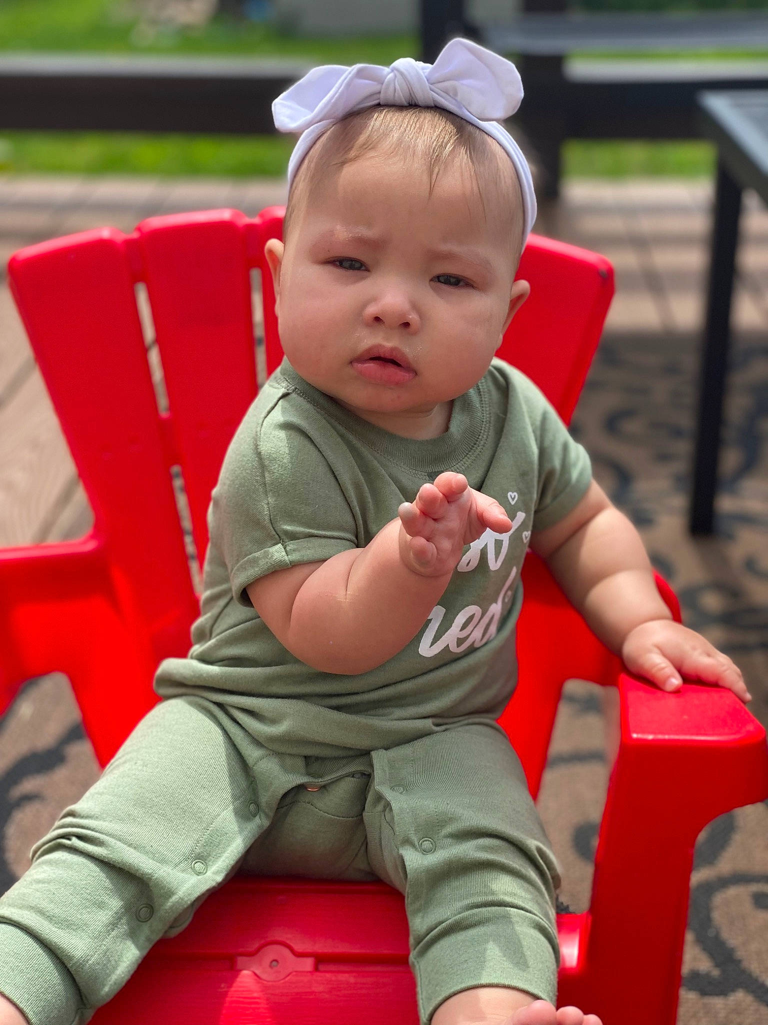 Tamiya is registered to the contest to win money with this photo: baby, baby_toddler_clothing, cheek, fun, grass, hair, happy, lap, leg, leisure, people, person, pink, recreation, red, shorts, skin, sleeve, summer, toddler