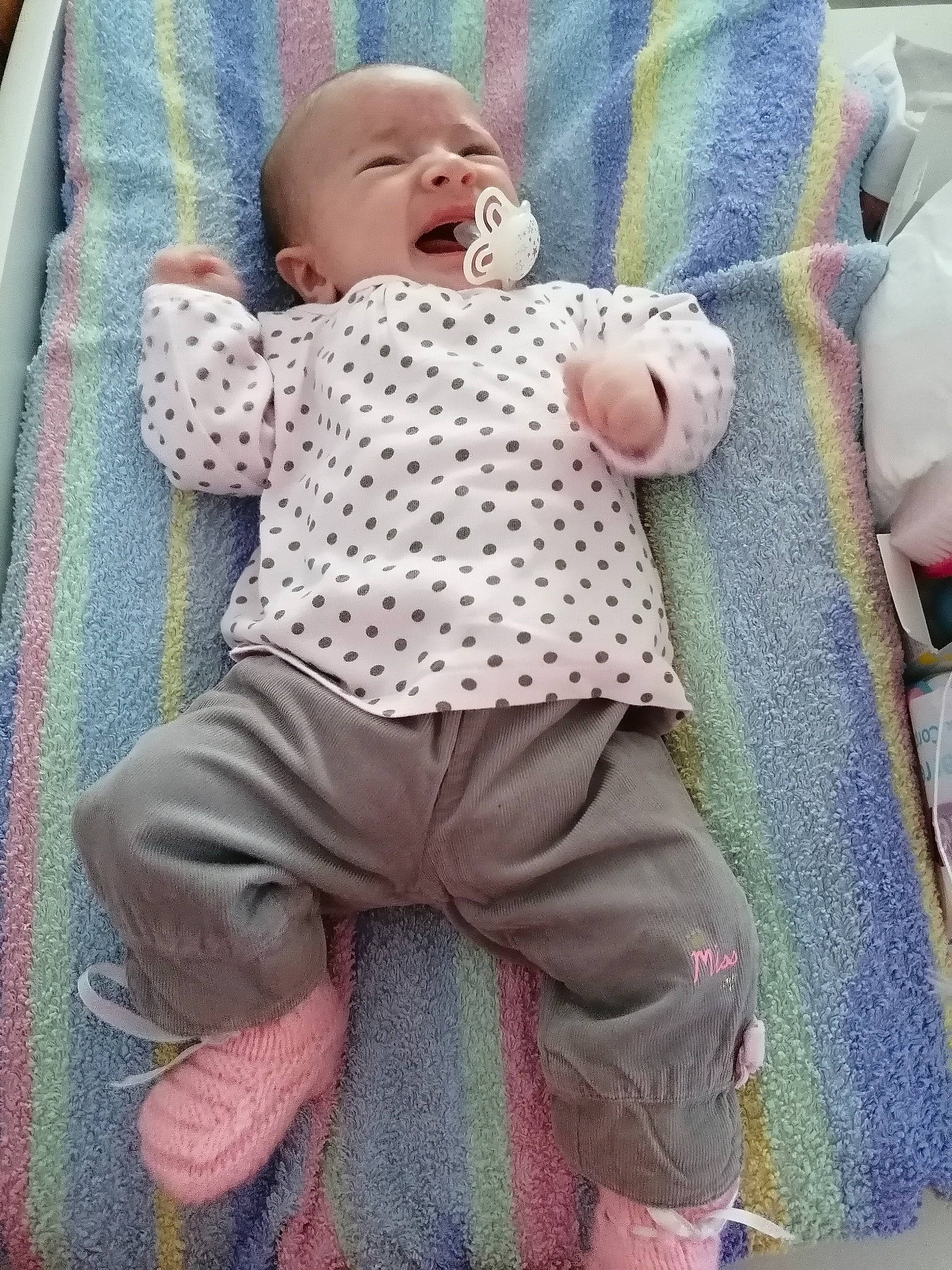 Jade participe au concours pour gagner de l'argent avec cette photo : baby, baby_products, baby_sleeping, child, design, pattern, person, product, skin, sleep, textile, toddler