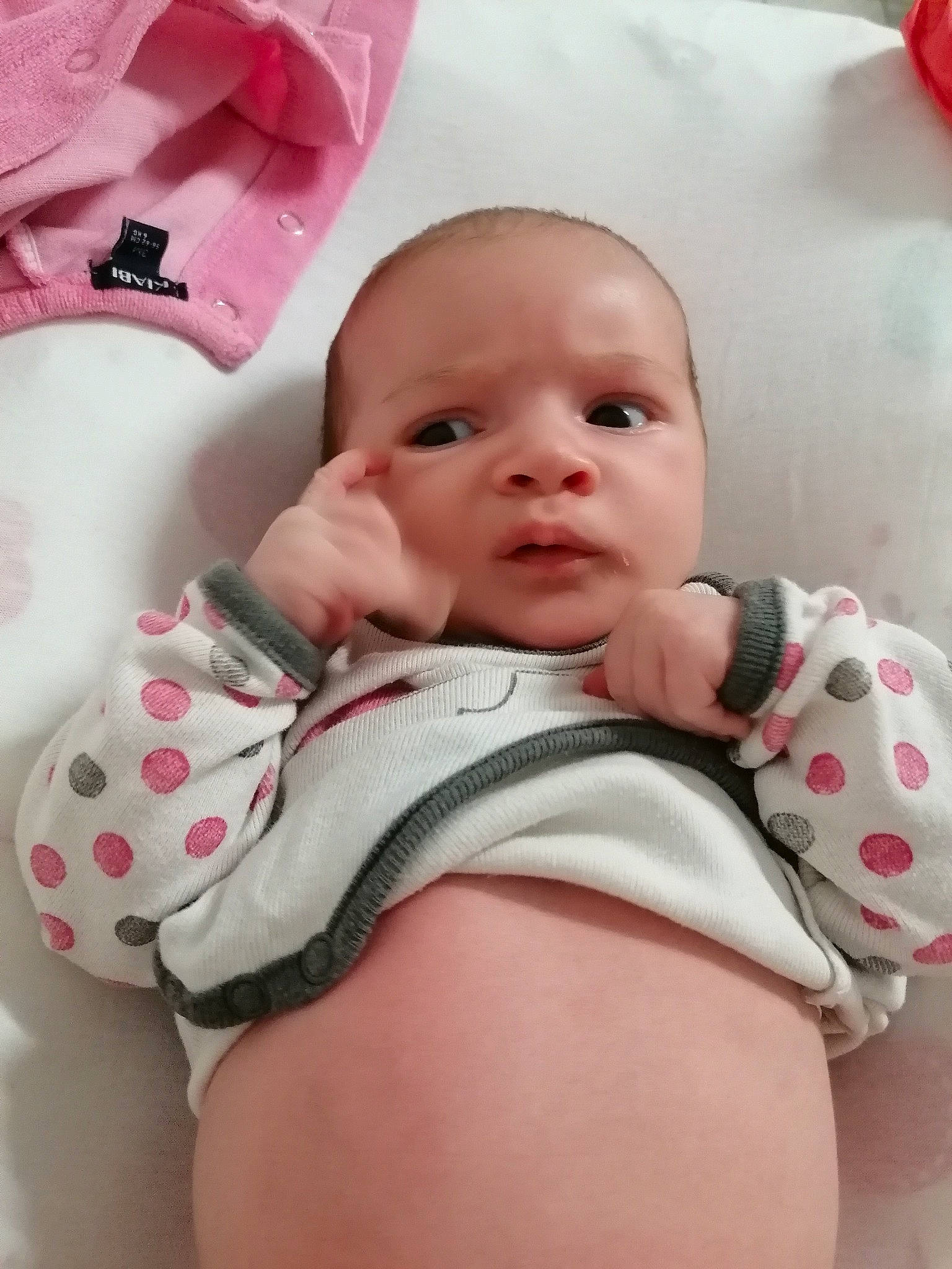 Jade a rejoint le concours — aidez-le/la à gagner de superbes lots ! baby, baby_products, baby_toddler_clothing, cheek, child, head, lip, mouth, person, pink, product, skin, textile, toddler