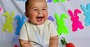 Enzo is registered to the contest to win money with this photo: