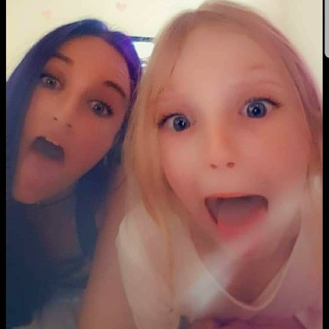 Erin is registered to the contest to win money with this photo: cheek, chin, cool, ear, eyebrow, eyelash, face, facial_expression, forehead, fun, gesture, happy, iris, jaw, lip, mouth, nose, person, selfie, skin