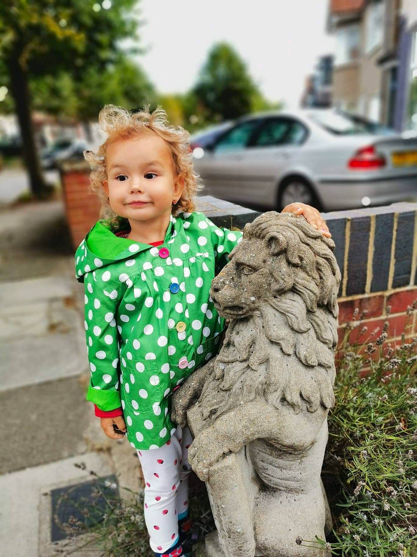 Karina joined the competition — help win amazing prizes! beauty, big_cats, car, child, felidae, fun, grass, hair, happy, joy, lawn_ornament, leaf, leisure, pattern, people, person, plant, sculpture, street_fashion, summer