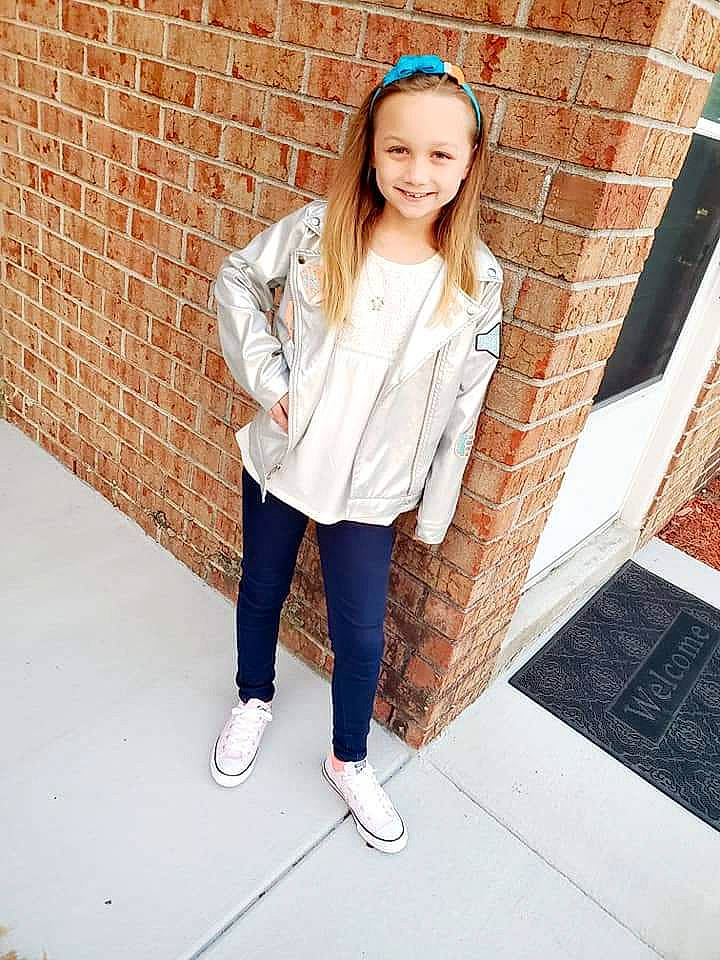 Madalynn joined the competition — help win amazing prizes! beanie, beauty, clothing, cool, denim, fashion, footwear, headgear, jacket, jeans, joy, lip, outerwear, person, pink, shoe, shoulder, snapshot, street_fashion, t_shirt