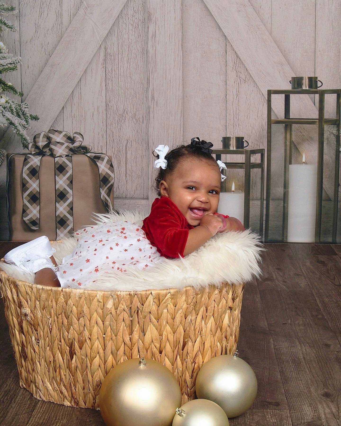 Venazia joined the competition — help win amazing prizes! baby, baby_toddler_clothing, basket, child, comfort, event, flash_photography, flooring, fun, happy, hardwood, person, product, room, sitting, smile, stock_photography, toddler, white, wicker