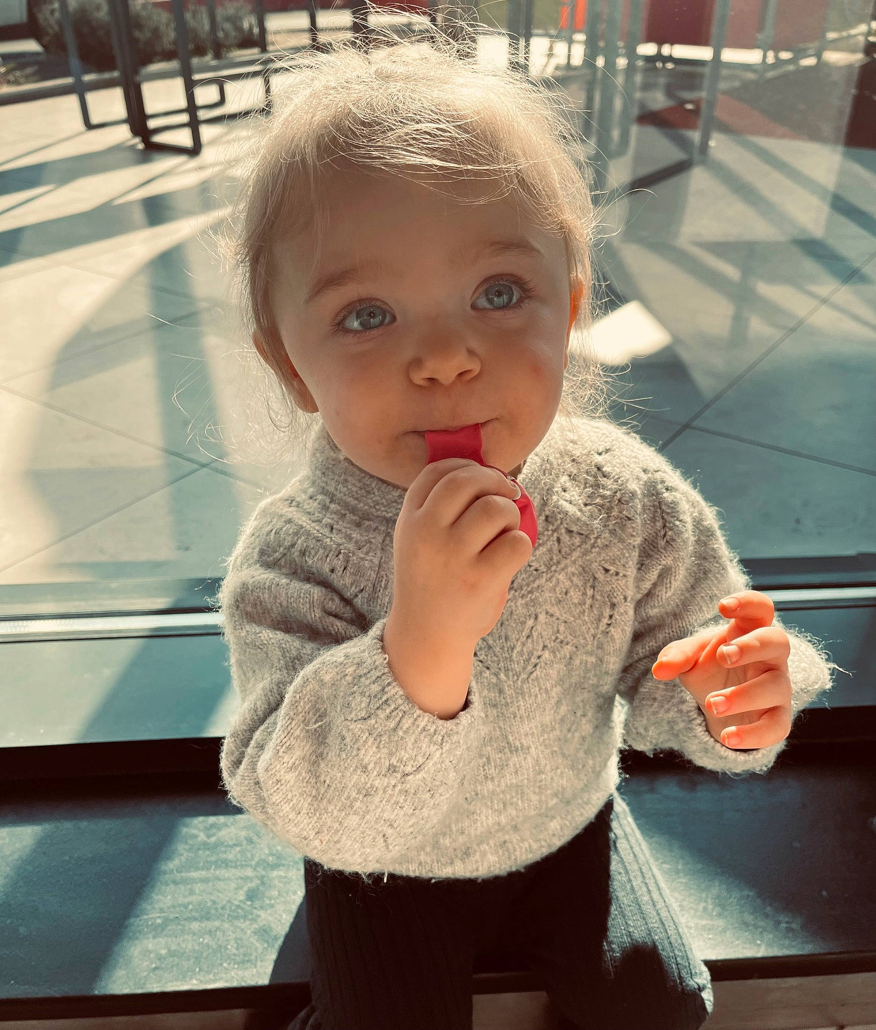 Romane participe au concours pour gagner de l'argent avec cette photo : baby, baby_toddler_clothing, cheek, chin, cool, face, facial_expression, fun, gesture, hairstyle, happy, head, human, iris, lip, nose, person, skin, sleeve, toddler