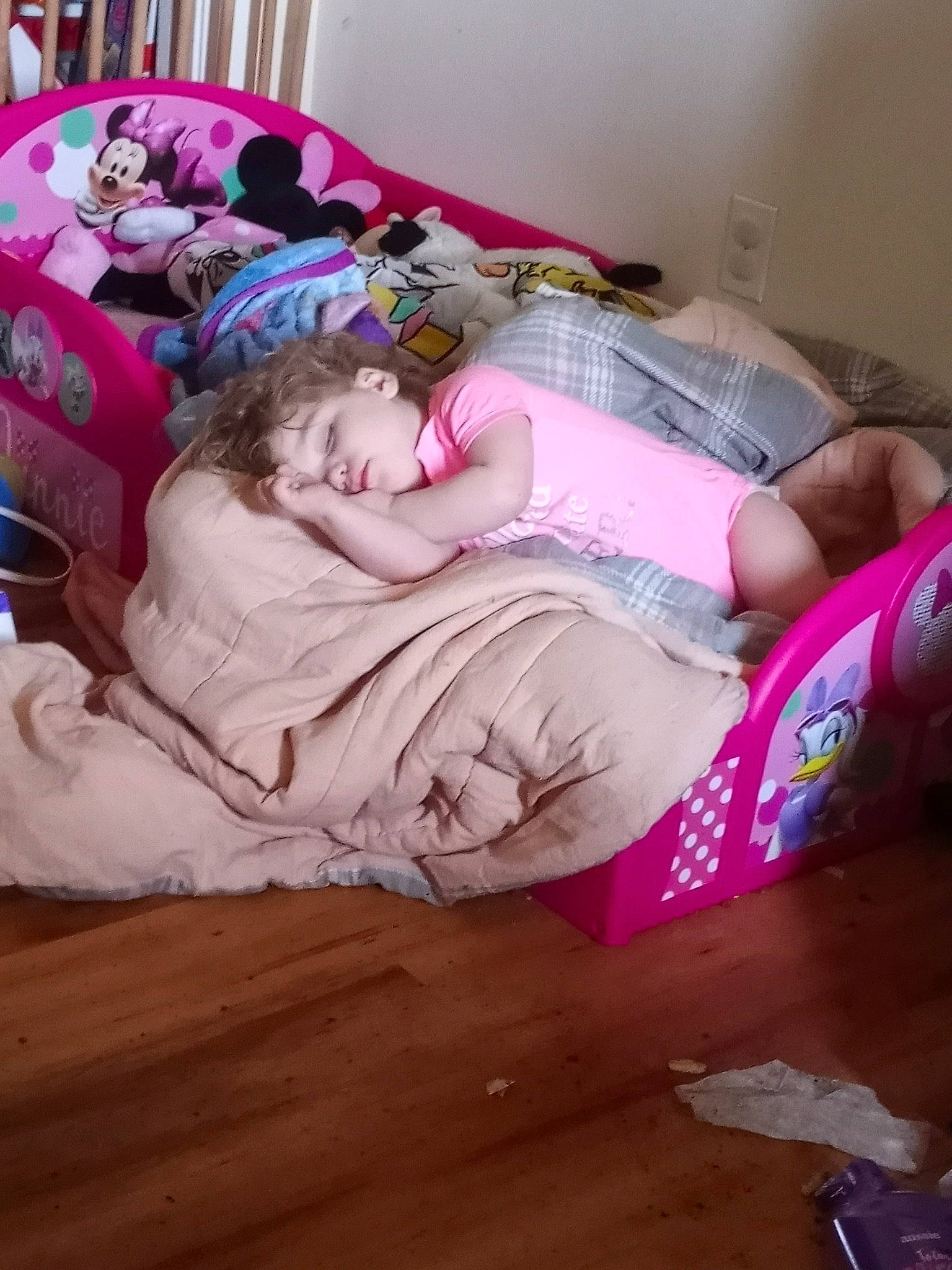 Delena joined the competition — help win amazing prizes! bed, bed_sheet, bedding, bedroom, child, comfort, couch, flooring, fun, hardwood, head, human_leg, linens, living_room, long_hair, magenta, person, pink, textile, thigh