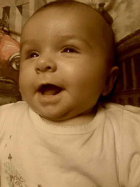 Kellya a rejoint le concours — aidez-le/la à gagner de superbes lots ! boy, cheek, child, emotion, eye, face, facial_expression, head, image, infant, male, nose, organ, person, portrait, skin, smile, toddler