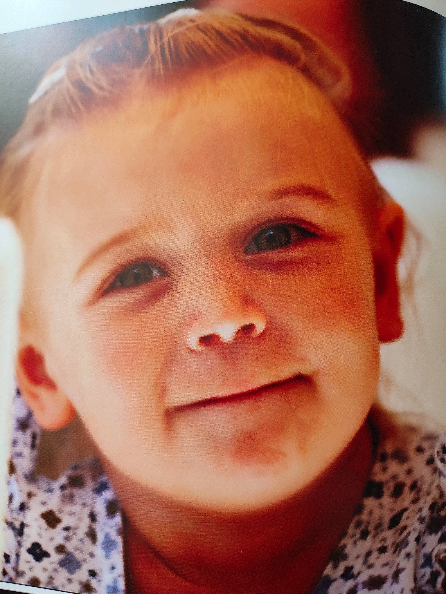 Loane a rejoint le concours — aidez-le/la à gagner de superbes lots ! cheek, child, chin, cool, ear, eyebrow, eyelash, face, facial_expression, forehead, happy, iris, jaw, joy, lip, mouth, neck, nose, person, skin