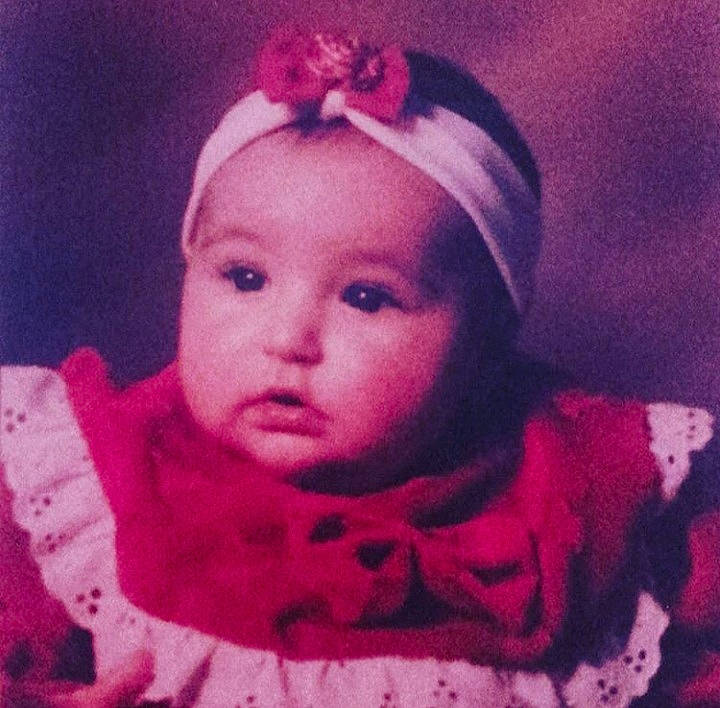 Gwendoline a rejoint le concours — aidez-le/la à gagner de superbes lots ! baby, cheek, child, face, forehead, hair_accessory, head, headgear, headwear, lip, nose, person, photograph, pink, portrait, smile, toddler