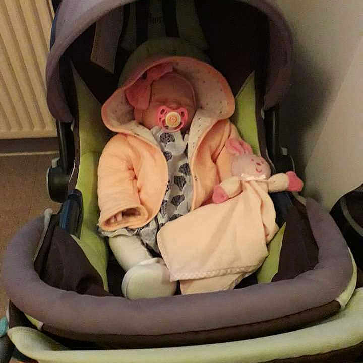 Naïs a rejoint le concours — aidez-le/la à gagner de superbes lots ! baby, baby_carriage, baby_carrier, baby_in_car_seat, baby_products, car_seat, child, comfort, product, toddler