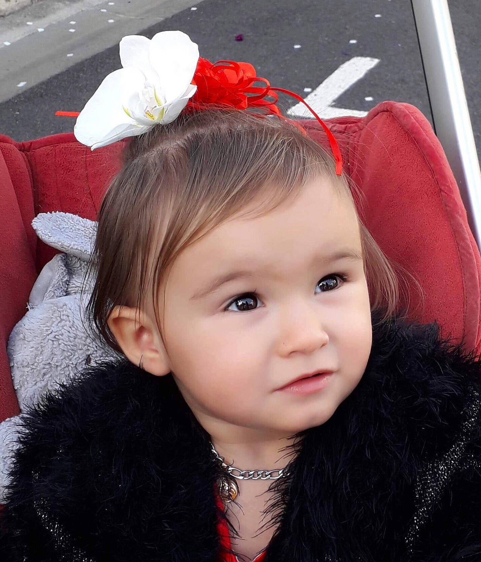 Liliana participe au concours pour gagner de l'argent avec cette photo : cheek, child, ear, fashion_accessory, girl, hair_accessory, headband, headgear, headpiece, infant, person, product, skin, smile, toddler