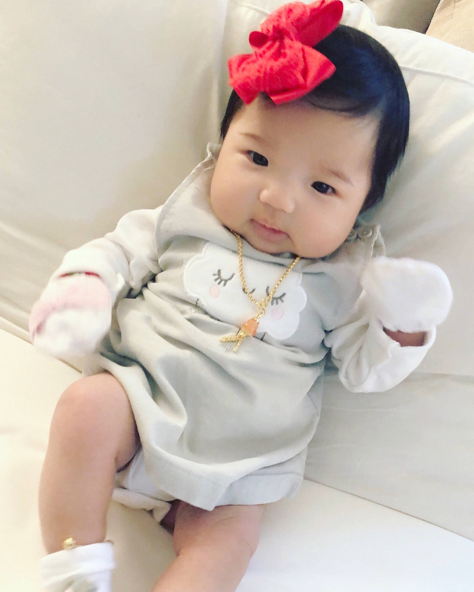 Isabella is registered to the contest to win money with this photo: baby, baby_toddler_clothing, beauty, cheek, child, daughter, ear, hair_accessory, head, headband, headgear, neck, person, pink, skin, sleeve, smile, toddler