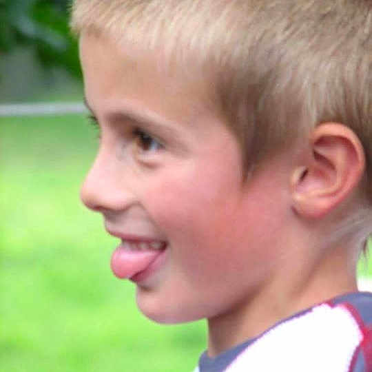 Sébastien a rejoint le concours — aidez-le/la à gagner de superbes lots !