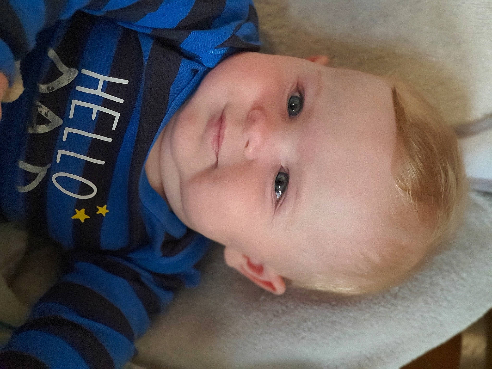 Iléan a rejoint le concours — aidez-le/la à gagner de superbes lots ! baby, cheek, child, chin, close_up, ear, eye, eyebrow, face, forehead, head, iris, lip, mouth, neck, nose, person, skin, toddler