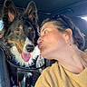 Lucky a rejoint le concours — aidez-le/la à gagner de superbes lots ! dog, person, car, seat, window, happy, tongue_out, pet, animal, face, ear, clothing, eyewear, interior, affection, closeup, leisure, companion, bond, smile