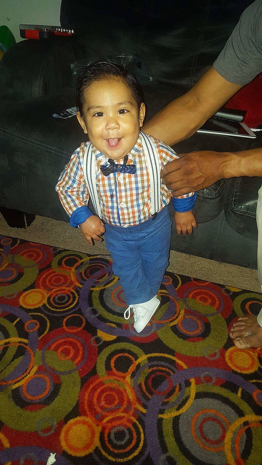 Miguel Angel is registered to the contest to win money with this photo: child, color, human_positions, joy, people, play, toddler