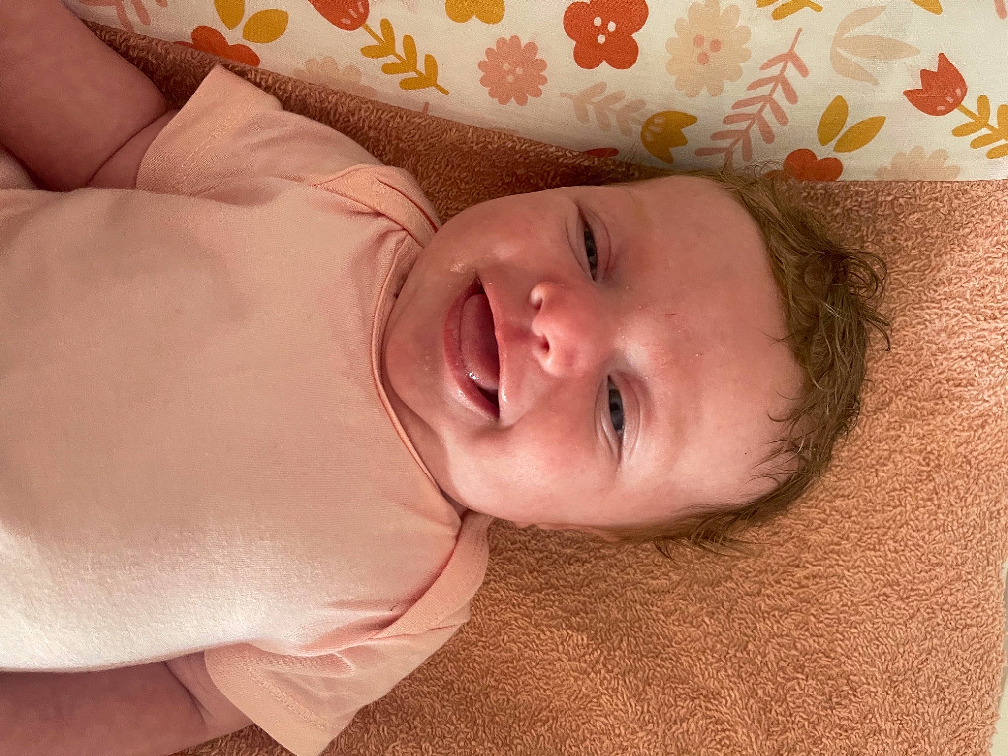 Louanne a rejoint le concours — aidez-le/la à gagner de superbes lots ! baby, baby_toddler_clothing, cheek, chin, comfort, eye, eyebrow, flooring, happy, head, headgear, iris, joy, linens, lip, mouth, nose, person, pink, skin