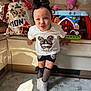 Laïzy a rejoint le concours — aidez-le/la à gagner de superbes lots ! animal_print, bag, bow, carpet, child, colorful, cute, fishnet_stockings, furniture, headband, indoor, person, playful, pose, puckered_lips, shorts, sneakers, toddler, toy, white_shirt