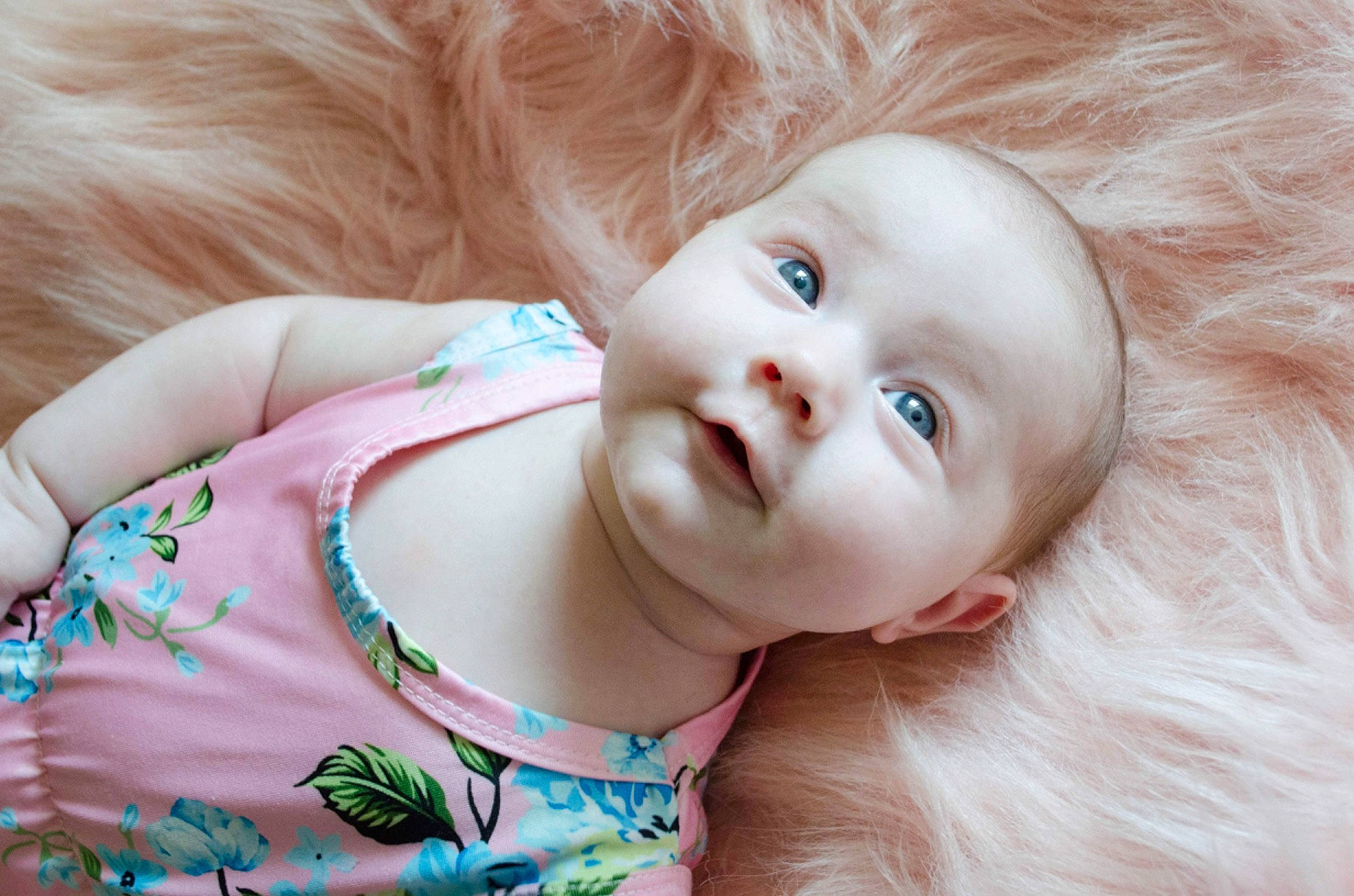 Emberly is registered to the contest to win money with this photo: baby, beauty, blond, cheek, child, close_up, ear, eye, face, head, iris, lip, mouth, nose, person, photography, pink, portrait_photography, skin, smile