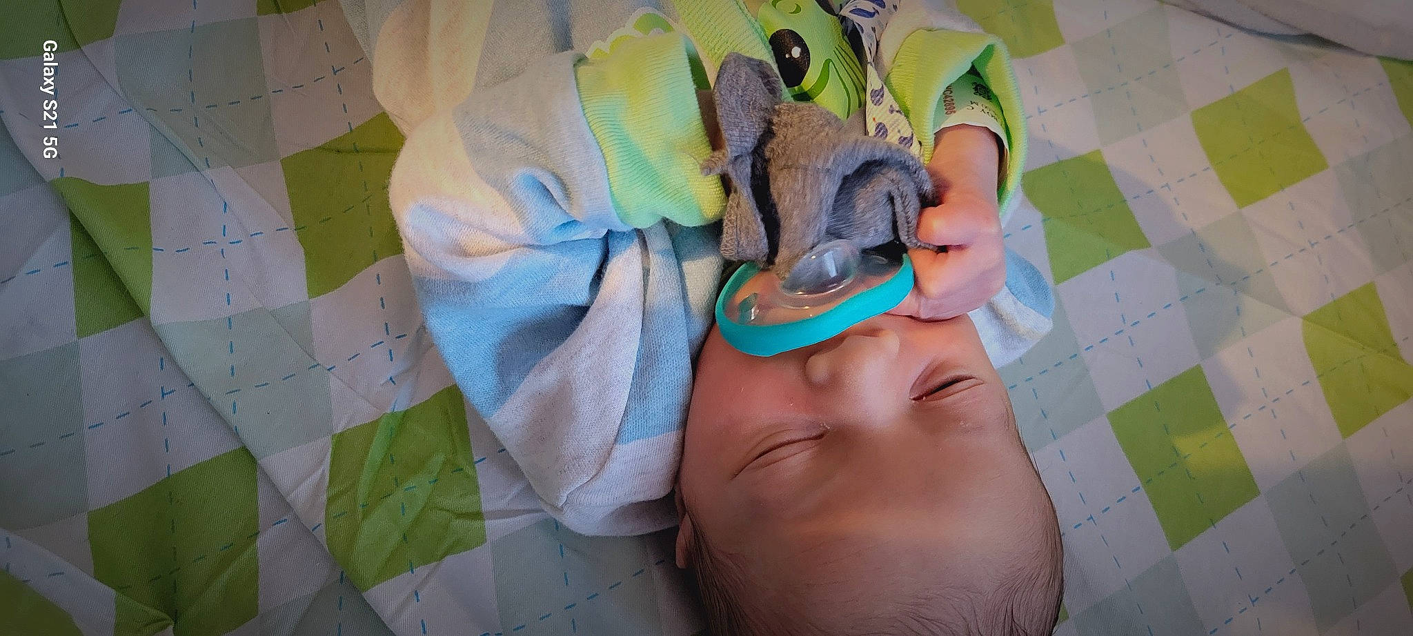 Shaun is registered to the contest to win money with this photo: abdomen, chest, finger, glasses, hat, health_care, human_leg, medical, medical_procedure, mouth, nail, navel, person, service, sunglasses, textile, thigh, thumb, trunk, vision_care