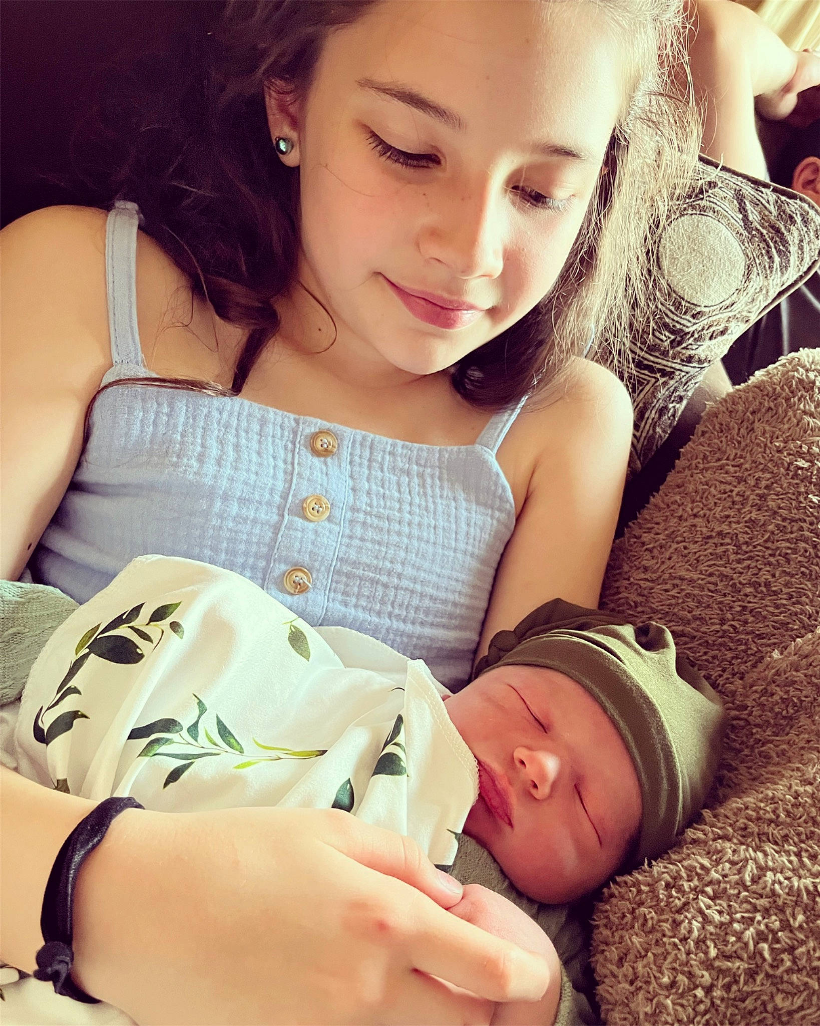 Kaedyn joined the competition — help win amazing prizes! arm, baby_toddler_clothing, beauty, cheek, child, comfort, eyelash, face, facial_expression, finger, gesture, hand, happy, lip, person, photograph, skin, smile, snapshot, thigh