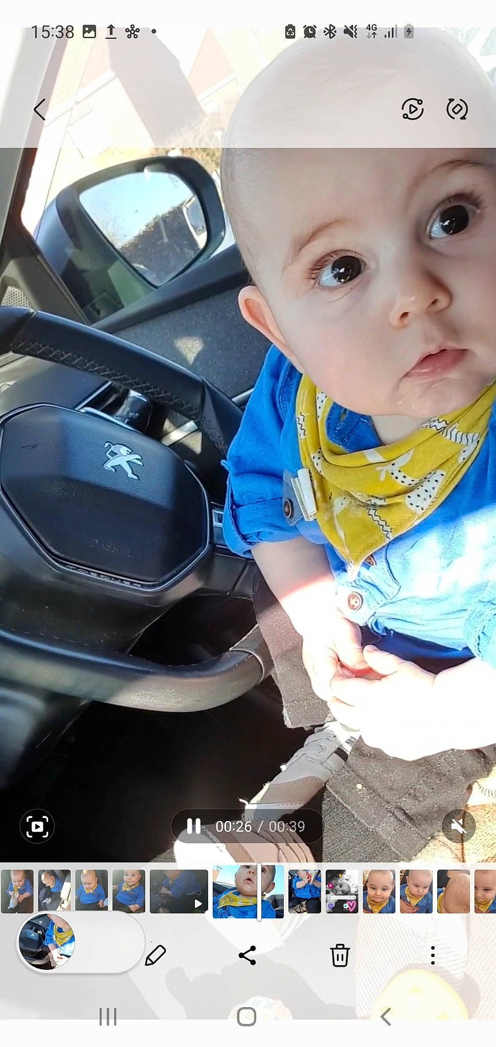 Alexis participe au concours pour gagner de l'argent avec cette photo : auto_part, automotive_design, automotive_exterior, automotive_lighting, automotive_wheel_system, baby, baby_toddler_clothing, car, child, cooking, family_car, headwear, motor_vehicle, person, personal_luxury_car, product, snapshot, steering_wheel, toddler, vehicle