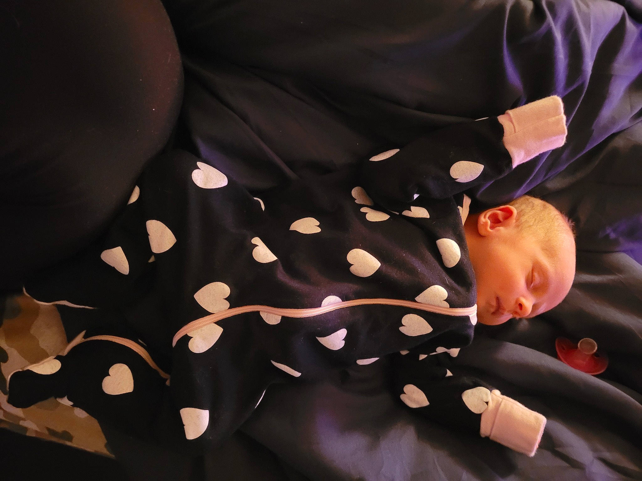 Kamilah is registered to the contest to win money with this photo: baby, baby_toddler_clothing, button, child, collar, comfort, elbow, event, finger, flash_photography, font, formal_wear, gesture, human_body, outerwear, pattern, person, sleeve, suit, tie