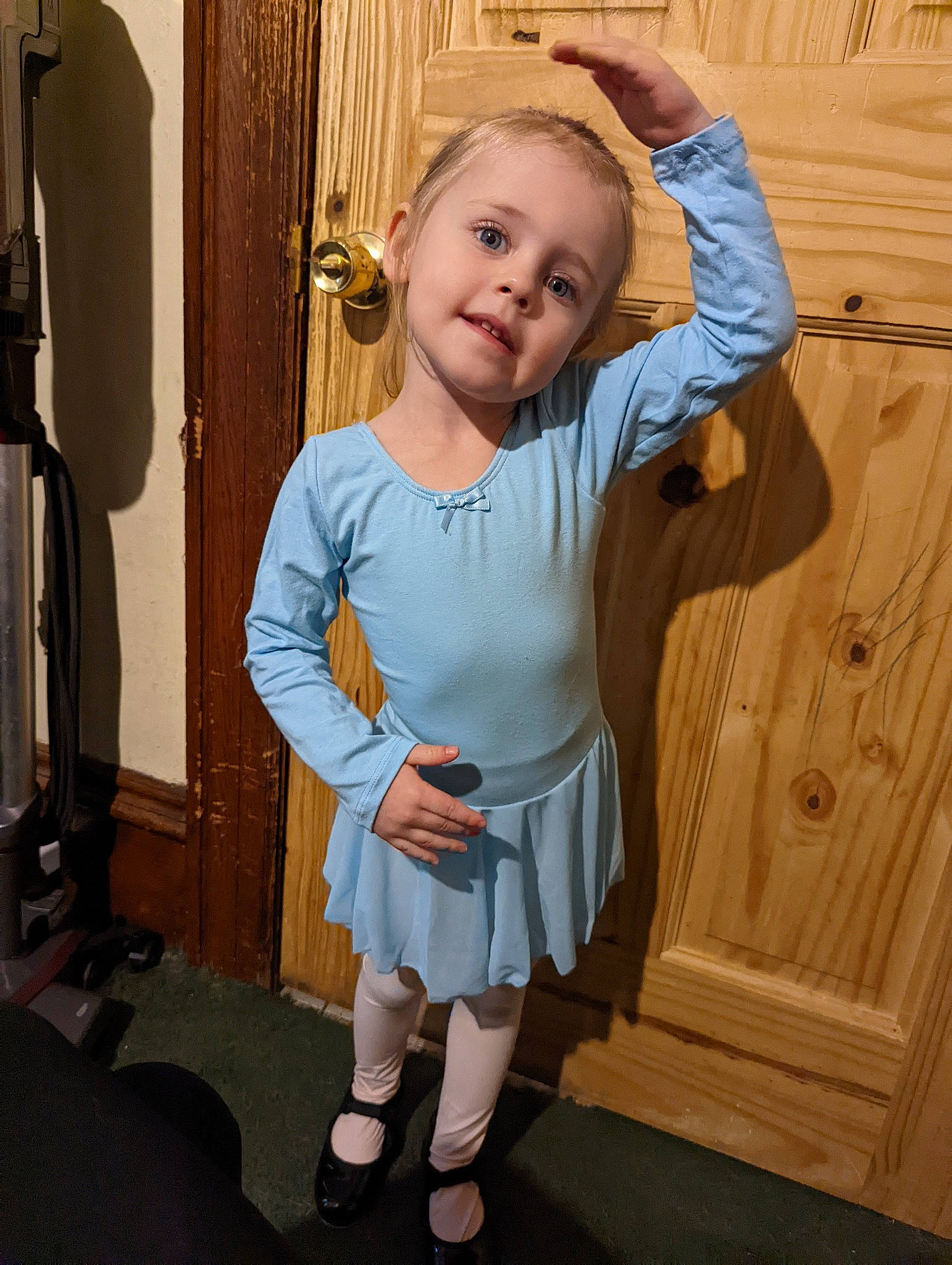 Alia is registered to the contest to win money with this photo: baby_toddler_clothing, chin, door, face, gesture, hair, happy, head, human_body, iris, joint, leg, neck, person, shoulder, sleeve, smile, sock, thumb, toddler