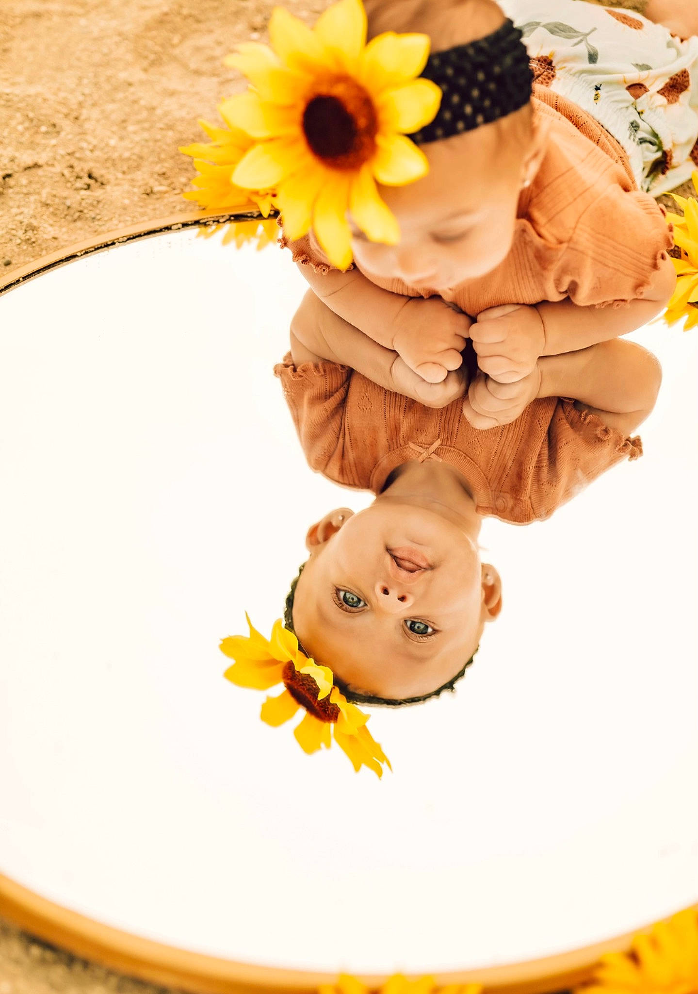 Wyllow is registered to the contest to win money with this photo: bouquet, child, cut_flowers, dishware, flooring, floral_design, flower, flower_arranging, font, happy, peach, person, petal, plant, rose, serveware, smile, still_life_photography, sunflower, toddler