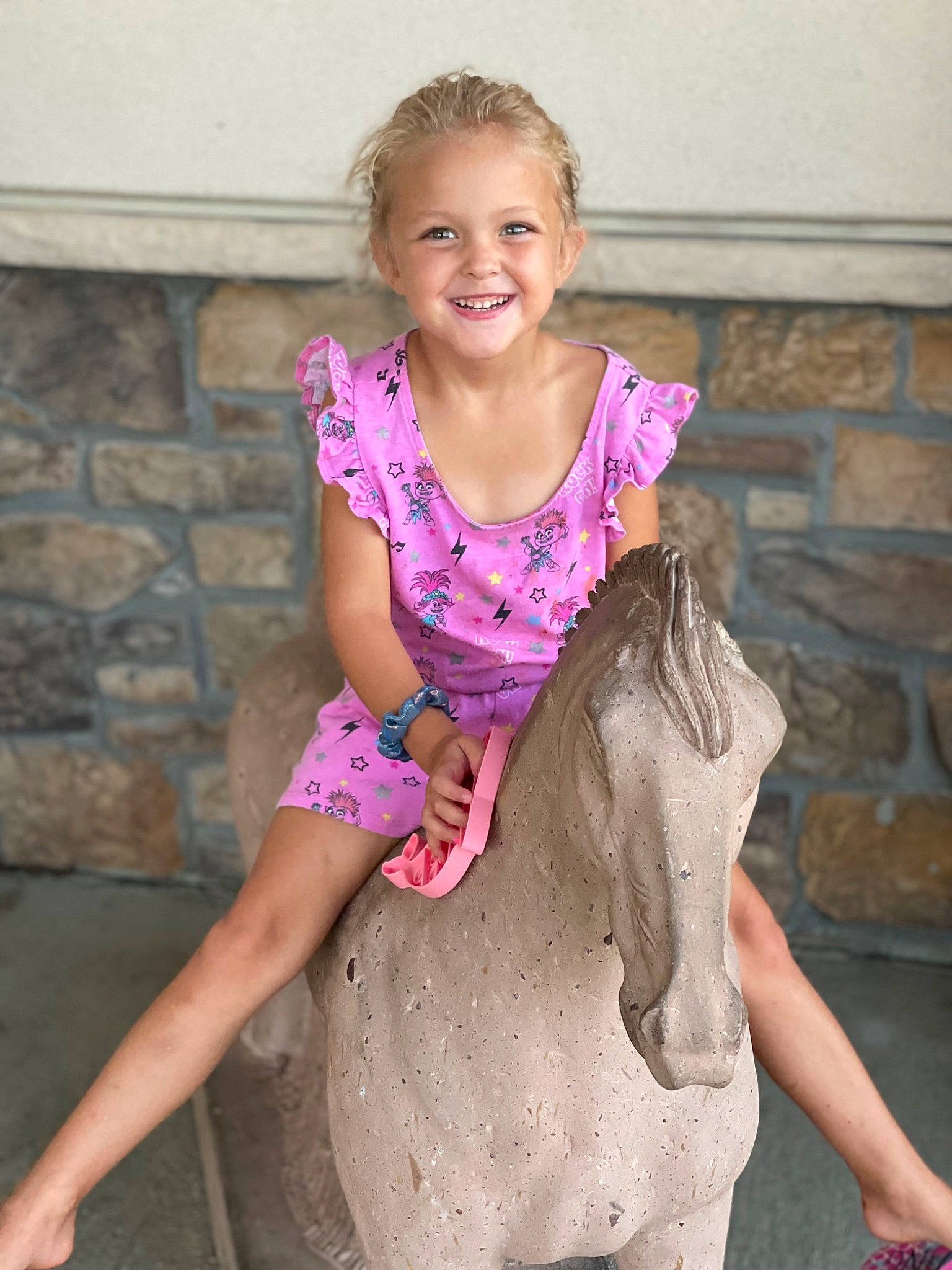 Abree is registered to the contest to win money with this photo: baby_toddler_clothing, child, event, face, fawn, fun, happy, head, human_body, human_leg, joint, joy, magenta, neck, person, pink, shoulder, skin, sleeve, smile