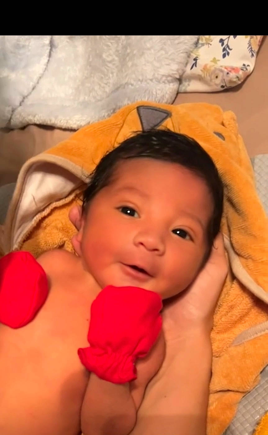 Leon joined the competition — help win amazing prizes! arm, cheek, comfort, eye, eyelash, finger, flash_photography, gesture, hair, hand, happy, head, lip, mouth, muscle, neck, nose, person, pink, skin