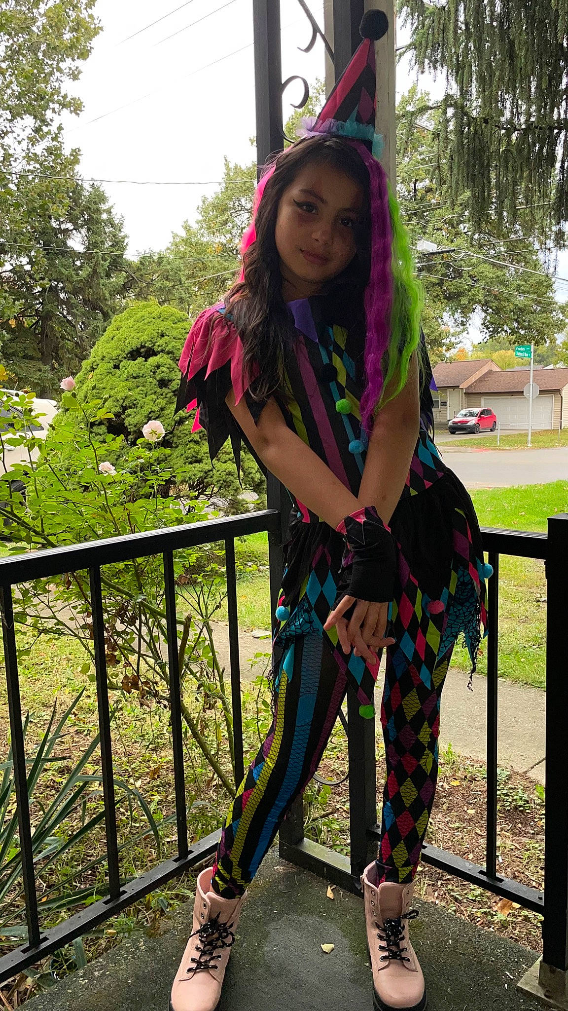 Zuley is registered to the contest to win money with this photo: cool, electric_blue, fashion_design, fence, grass, hairstyle, human_leg, jewellery, knee, long_hair, magenta, person, pink, plaid, plant, street_fashion, style, tartan, textile, thigh