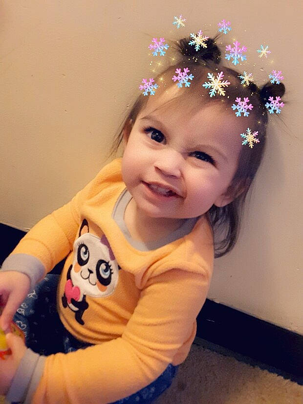 Zyra is registered to the contest to win money with this photo: baby, cheek, child, crown, fashion_accessory, hair_accessory, head, headband, headgear, headpiece, person, pink, smile, toddler