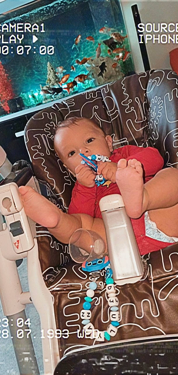 Djulyan participe au concours pour gagner de l'argent avec cette photo : art, beauty, bracelet, cool, drink, event, eyelash, fashion, finger, font, fun, hairstyle, jewellery, mouth, nail, organ, person, skin, thigh, thumb