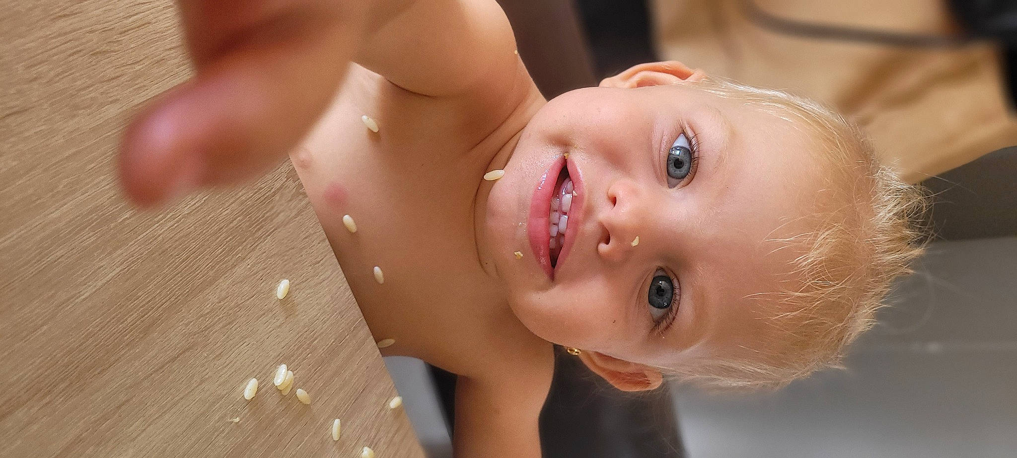 Djayden a rejoint le concours — aidez-le/la à gagner de superbes lots ! cheek, chin, dress, ear, eye, eyebrow, eyelash, facial_expression, flash_photography, hairstyle, hand, happy, human_body, joy, lip, mouth, muscle, neck, nose, person