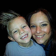 Liam participe au concours pour gagner de l'argent avec cette photo :