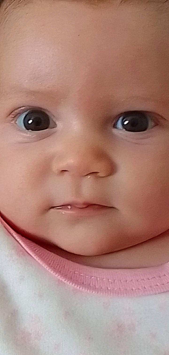 Kamëlia a rejoint le concours — aidez-le/la à gagner de superbes lots ! baby, cheek, chin, ear, eye, eyebrow, eyelash, face, facial_expression, forehead, hairstyle, human_body, iris, lip, mouth, nose, person, pink, skin, smile