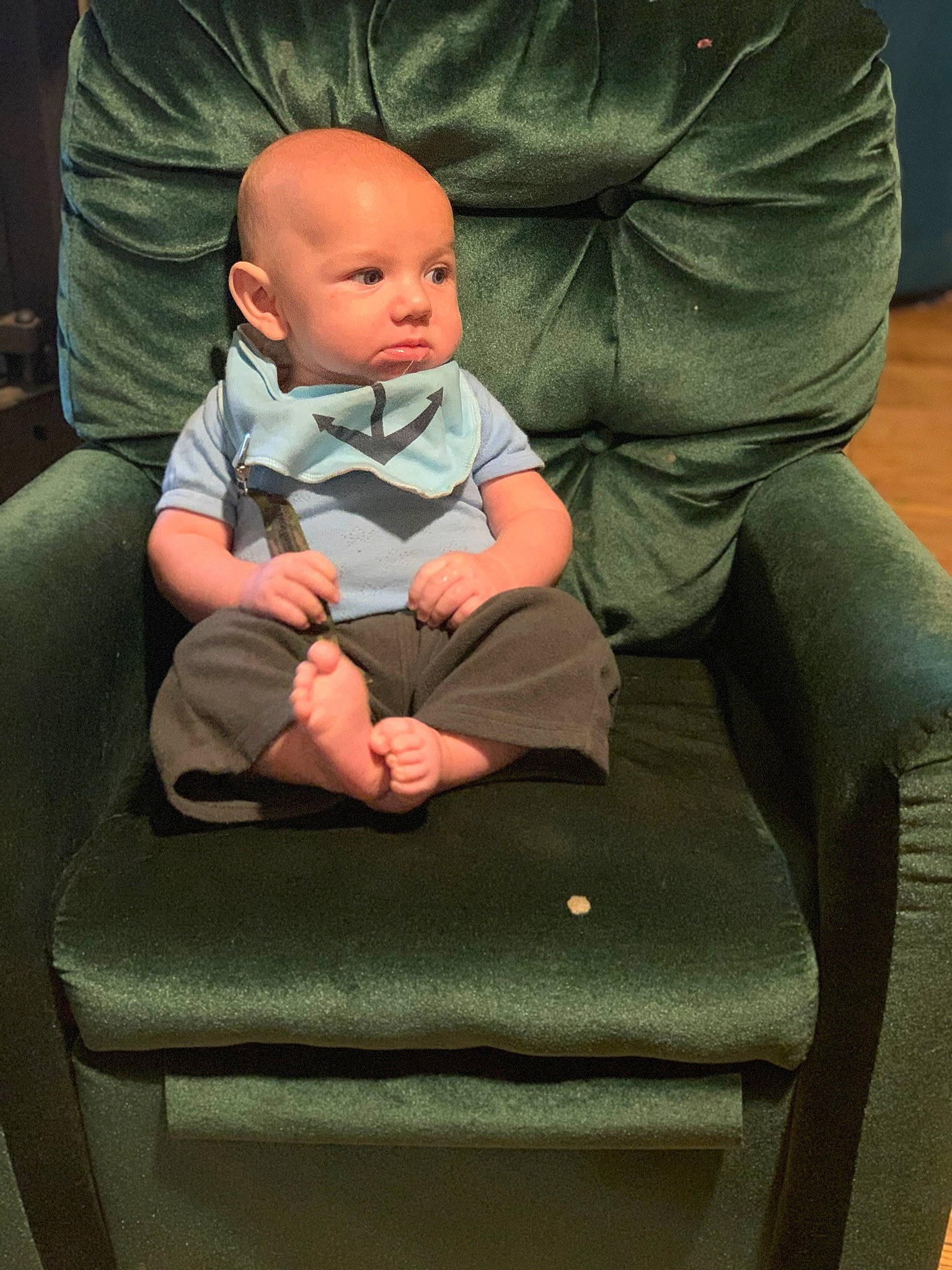 Johnoliver is registered to the contest to win money with this photo: chair, child, comfort, couch, furniture, person, sitting, toddler