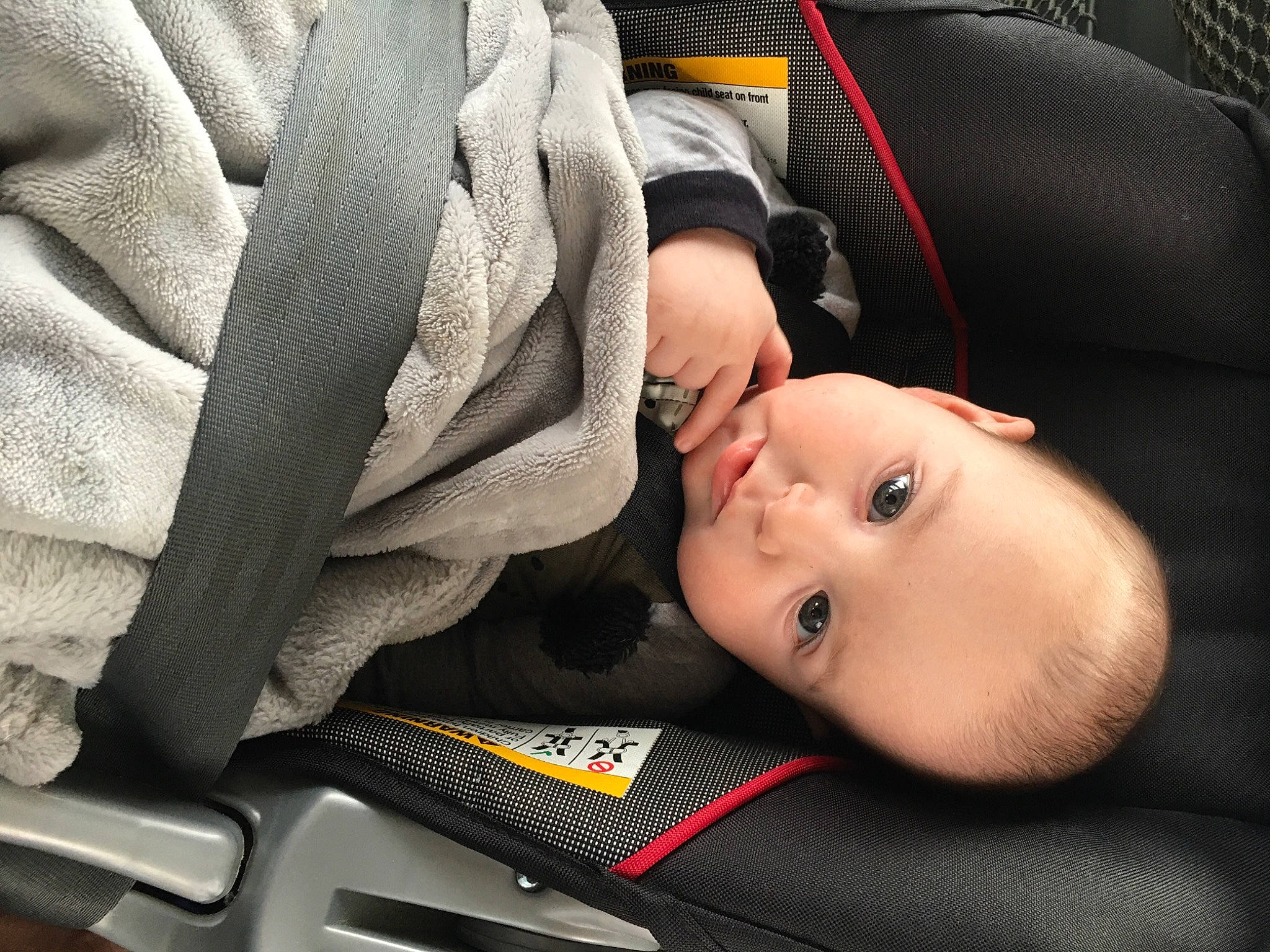 Eastyn is registered to the contest to win money with this photo: auto_part, baby, baby_carriage, baby_in_car_seat, baby_products, baby_safety, baby_toddler_clothing, car_seat, carmine, child, comfort, person, product, service, sitting, toddler