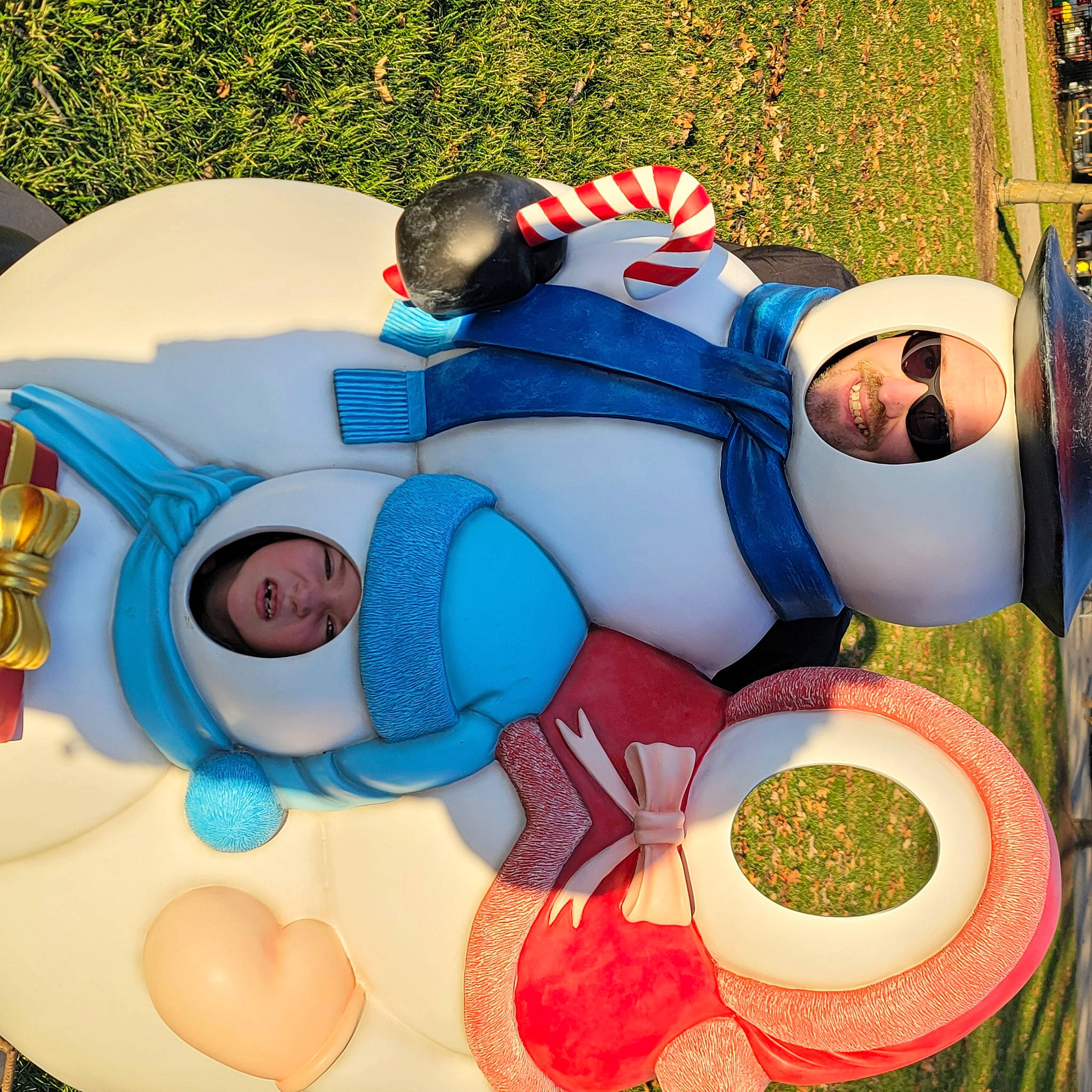 Leanna is registered to the contest to win money with this photo: art, baby_products, baby_toys, blue, carmine, circle, electric_blue, fictional_character, games, headwear, joy, linens, party_supply, pattern, person, plastic, plush, recreation, stuffed_toy, textile