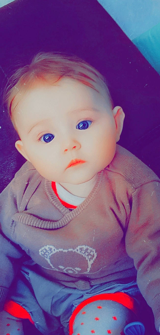 Mïya participe au concours pour gagner de l'argent avec cette photo : azure, baby, baby_toddler_clothing, cheek, chin, cool, ear, eyebrow, eyelash, flash_photography, forehead, happy, human_body, iris, lip, mouth, nose, person, pink, skin