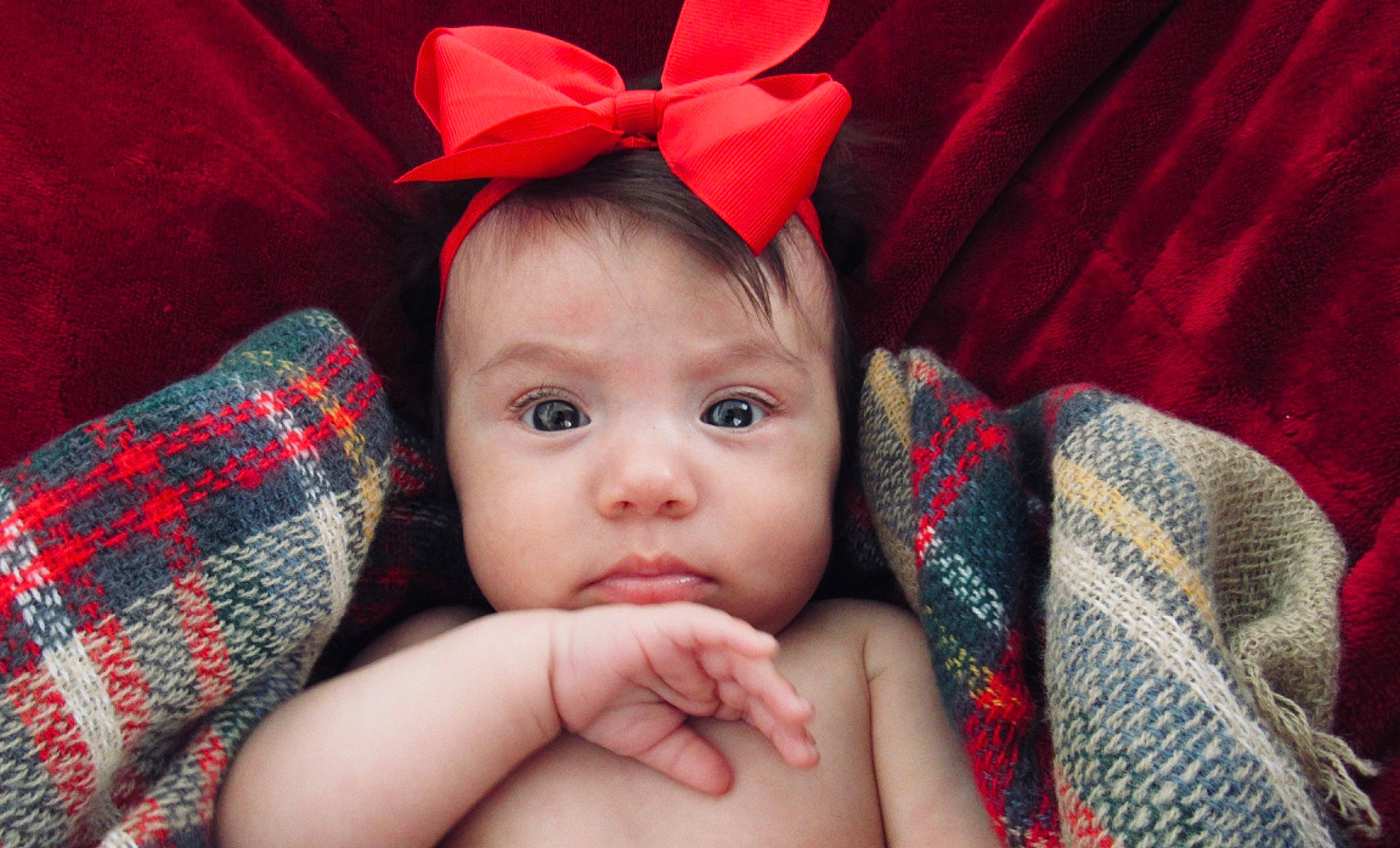 Vira is registered to the contest to win money with this photo: beauty, boy, cheek, child, ear, eye, finger, girl, hair_accessory, hand, headgear, infant, lip, nose, organ, person, red, skin, smile, toddler