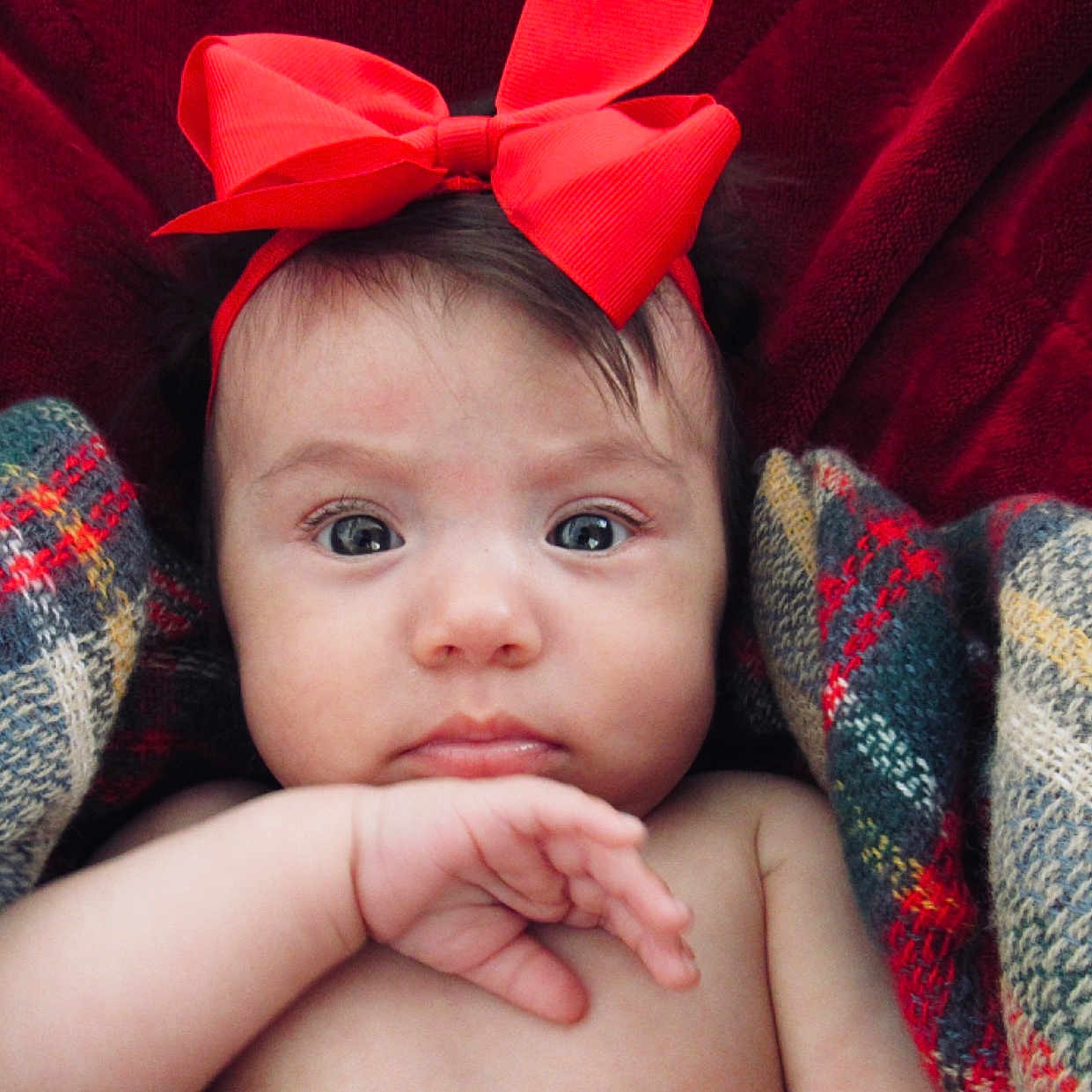 Vira is registered to the contest to win money with this photo: beauty, boy, cheek, child, ear, eye, finger, girl, hair_accessory, hand, headgear, infant, lip, nose, organ, person, red, skin, smile, toddler